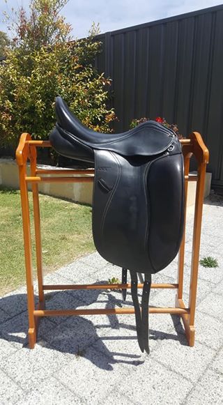 Gorgeous Anky Professional Dressage Saddle 16 5 Inch Black