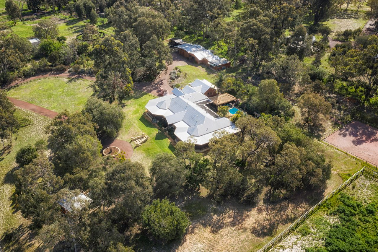 Grand Country Home in Karnup