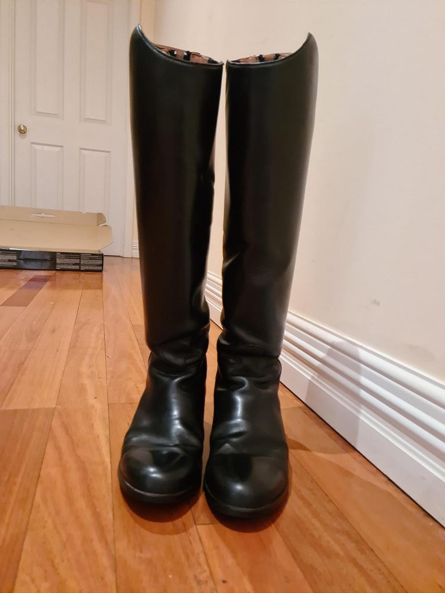 Ariat Ladies Top Boots Size 10