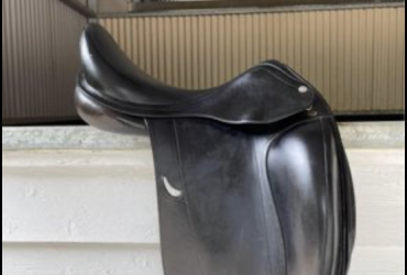 Equipe Emporio Dressage saddle