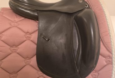 Prestige Dressage Saddle