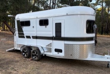 2hal Overnighter with big bays