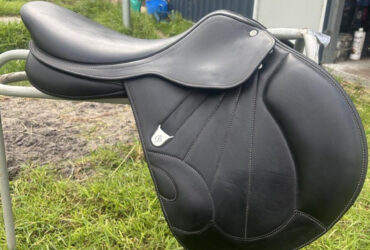 Bates Victrix Jump Saddle