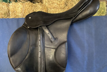Passier eventing saddle 17.5inch