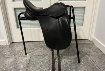 Ideal Junior Platinum Dressage Show Saddle 16