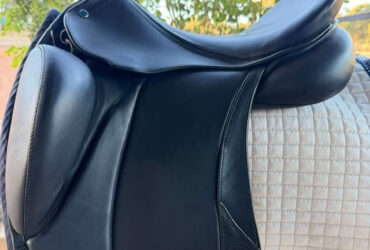 Stubben 17″ Dressage Saddle